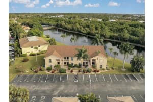15000 Arbor Lakes Dr E Apt 1, North Fort Myers, FL 33917, Sold 08/31/22