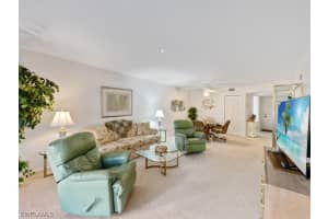 509 Roma Ct, Naples, FL 34110, Sold 03/18/21