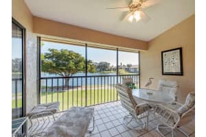 505 Lake Louise Cir, Naples, FL 34110, Sold 02/26/21