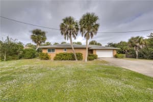 2620 W Gulf Dr, Sanibel, FL 33957, Sold 05/07/21