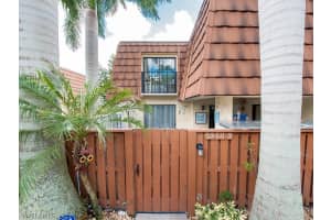 The Village of Cedarbend, 5248 Cedarbend Dr #3, Fort Myers, FL 33919, Sold 03/15/21
