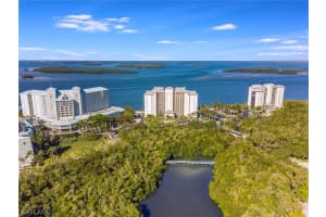 17170 Harbour Pointe Dr, Fort Myers, FL 33908, Sold 05/03/21