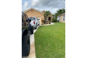 606 Aston Lake Ct, Lehigh Acres, FL 33974, Sold 02/25/21