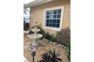606 Aston Lake Ct, Lehigh Acres, FL 33974, Sold 02/25/21