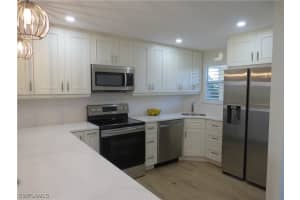 21 High Point Cir E, Naples, FL 34103, Sold 04/09/21