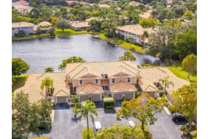 394 Emerald Bay Cir, Naples, FL 34110, Sold 02/19/21