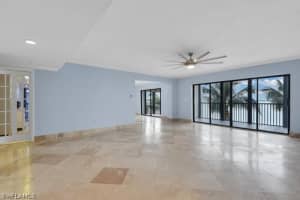 1900 Virginia Ave APT 401, Fort Myers, FL 33901, Sold 03/25/21