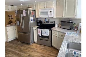 9832 Luna Cir, Naples, FL 34109, Sold 03/01/21