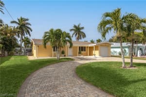 151 Estrellita Dr, Fort Myers Beach, FL 33931, Sold 02/10/21