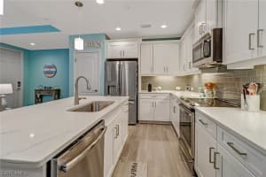 6959 Avalon Cir, Naples, FL 34112, Sold 04/16/21