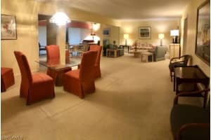 103 Clubhouse Ln, Naples, FL 34105, Sold 05/03/21