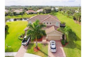 2073 Satsuma Ln, Naples, FL 34120, Sold 06/04/21