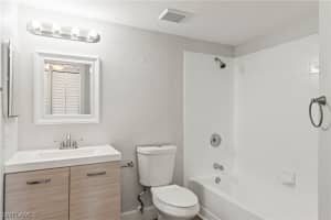 177 Santa Clara Dr Apt 16, Naples, FL 34104, Sold 03/24/21