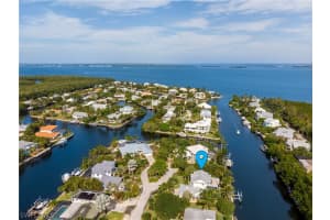 1680 Hibiscus Dr, Sanibel, FL 33957, Sold 05/28/21