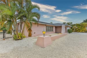 14 Sunview Blvd, Fort Myers Beach, FL 33931, Sold 02/17/21