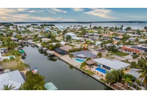 14 Sunview Blvd, Fort Myers Beach, FL 33931, Sold 02/17/21