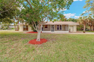 1301 Grand Canal Dr, Naples, FL 34110, Sold 04/06/21