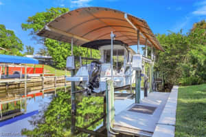 9442 Palm Island Cir, North Fort Myers, FL 33903, Sold 03/26/21