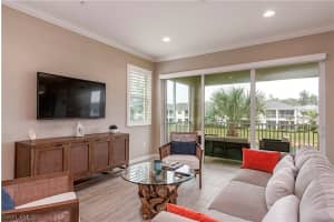 6922 Avalon Cir, Naples, FL 34112, Sold 03/25/21