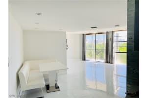 3101 N Country Club Dr APT 511, Aventura, FL 33180, Sold 05/03/21