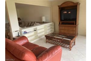 109 Clubhouse Ln, Naples, FL 34105, Sold 05/05/21
