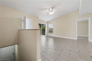 194 Santa Clara Dr Apt 11, Naples, FL 34104, Sold 03/24/21