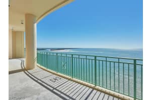 970 Cape Marco Dr, Marco Island, FL 34145, Sold 04/15/21