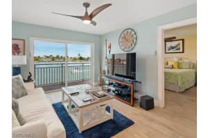 1200 Edington Pl, Marco Island, FL 34145, Sold 04/01/21