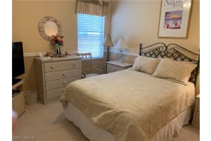 305 Robin Hood Cir, Naples, FL 34104, Sold 04/05/21
