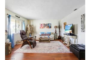 4611 Bayshore Dr, Naples, FL 34112, Sold 03/15/21