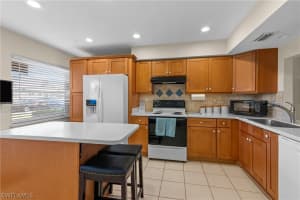 28 Cannes Ct, Fort Myers, FL 33919, Sold 02/11/21