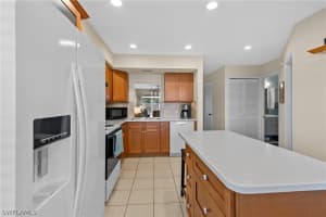 28 Cannes Ct, Fort Myers, FL 33919, Sold 02/11/21
