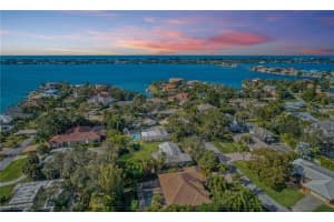 7641 Sandalwood Way, Sarasota, FL 34231, Sold 02/26/21