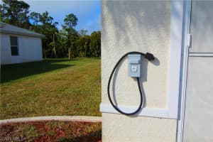 250 Bethany Home Dr, Lehigh Acres, FL 33936, Sold 03/31/21