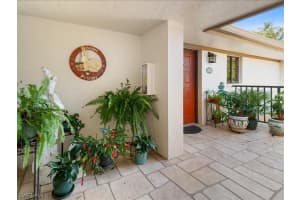 544 Retreat Dr, Naples, FL 34110, Sold 03/31/21