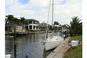 555 17th Ave S, Naples, FL 34102, Sold 05/07/21