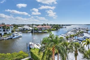 807 River Point Dr, Naples, FL 34102, Sold 06/21/21