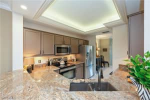 760 Wiggins Lake Dr, Naples, FL 34110, Sold 03/12/21