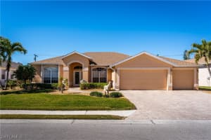 23371 Olde Meadowbrook Cir, Bonita Springs, FL 34134, Sold 02/26/21