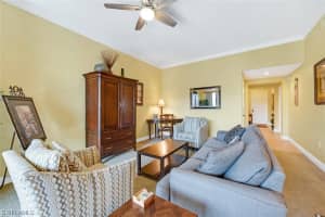 965 Sandpiper St, Naples, FL 34102, Sold 04/14/21