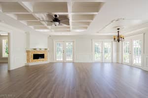 132 Stanhope Cir, Naples, FL 34104, Sold 03/30/21