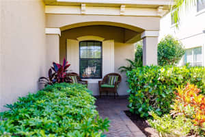 3671 Canopy Cir, Naples, FL 34120, Sold 04/01/21