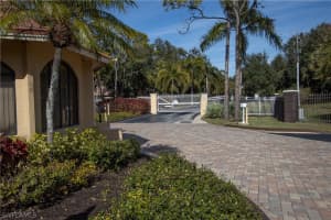 108 Pinebrook Dr, Fort Myers, FL 33907, Sold 03/22/21