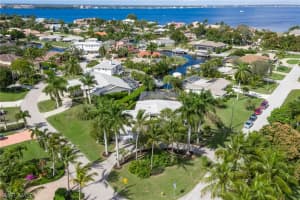 500 Keenan Ave, Fort Myers, FL 33919, Sold 04/15/21