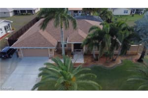 20 Crestwood Cir S, Lehigh Acres, FL 33936, Sold 04/16/21