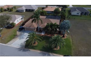 20 Crestwood Cir S, Lehigh Acres, FL 33936, Sold 04/16/21
