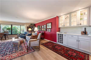 1125 Wildwood Ln, Naples, FL 34105, Sold 04/21/21