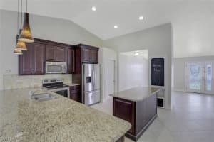 7766 Cameron Cir, Fort Myers, FL 33912, Sold 04/22/21