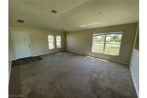 8110 Allamanda Ct, Lehigh Acres, FL 33972, Sold 05/14/21