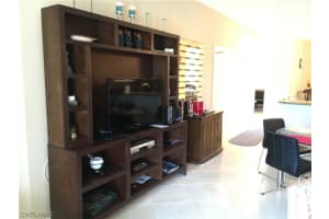 305 Robin Hood Cir, Naples, FL 34104, Sold 04/28/21